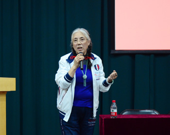 双合成董事长_董事长办公室图片